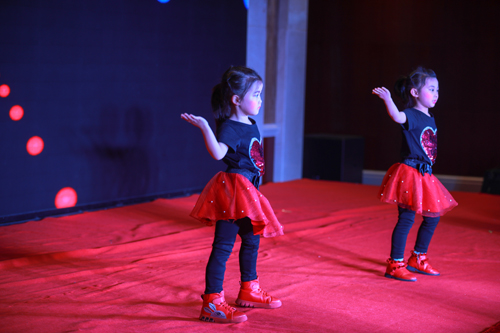 大禹漢光2018年“同心同行，共創(chuàng)未來”主題年會圓滿成功