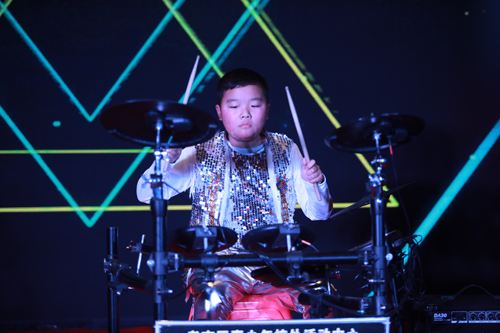 大禹漢光2018年“同心同行，共創(chuàng)未來”主題年會圓滿成功