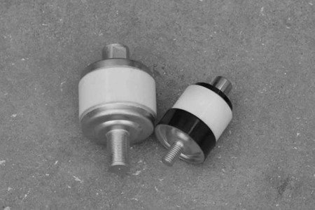 真空開關(guān)管外絕緣被擊穿的原因有哪些？